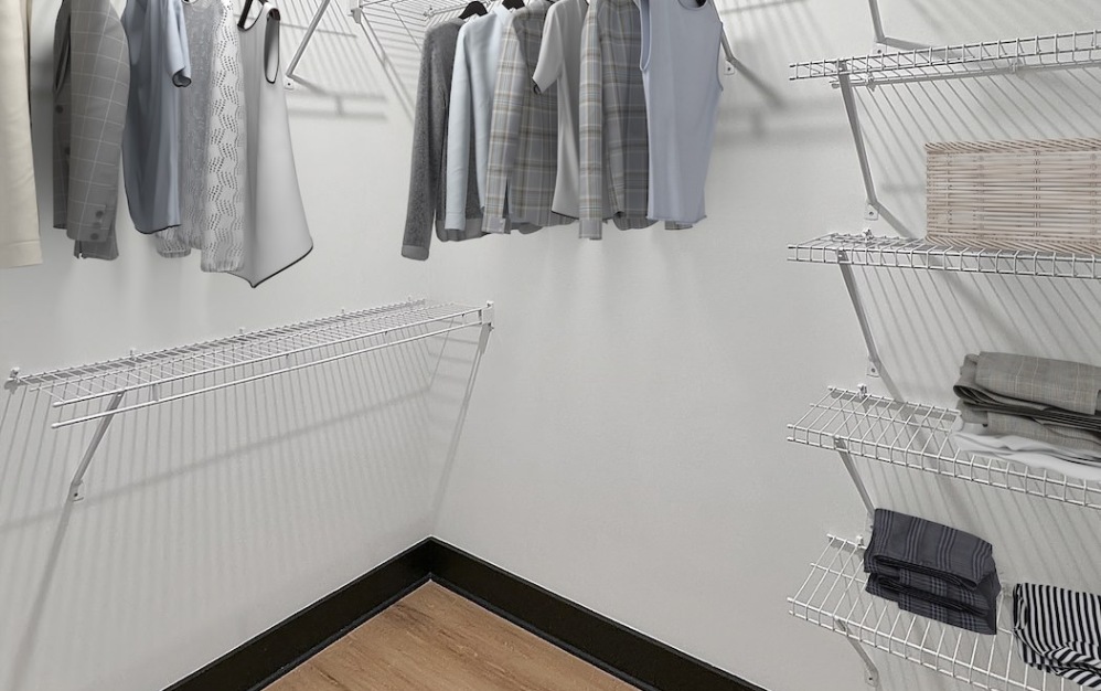 A5 - 1 bedroom floorplan layout with 1 bathroom and 813 square feet (Walk In Closet
)